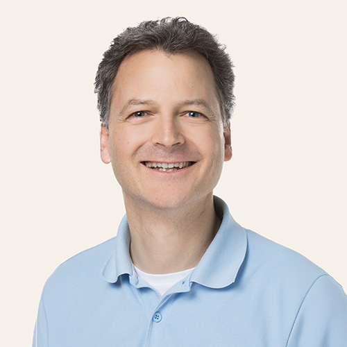 Portraitfoto von Oliver Sutter, Facharzt für Kinder- und Jugendmedizin