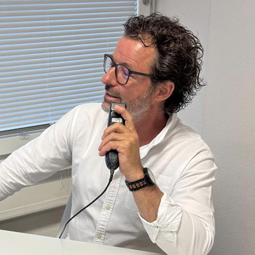 Portraitfoto von Daniel Wyss, Facharzt FMH für Orthopädische Chirurgie u. Traumatologie des Bewegungsapparates